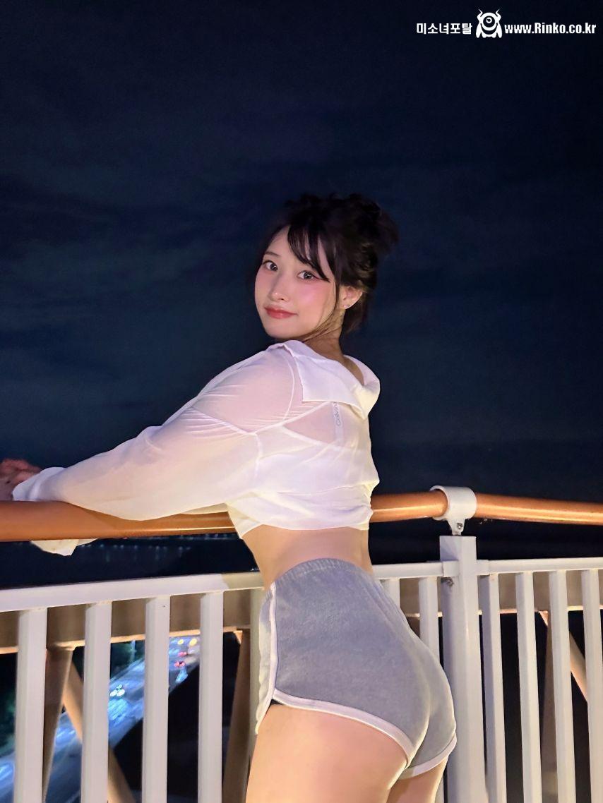 명아츄 돌핀 뒤태