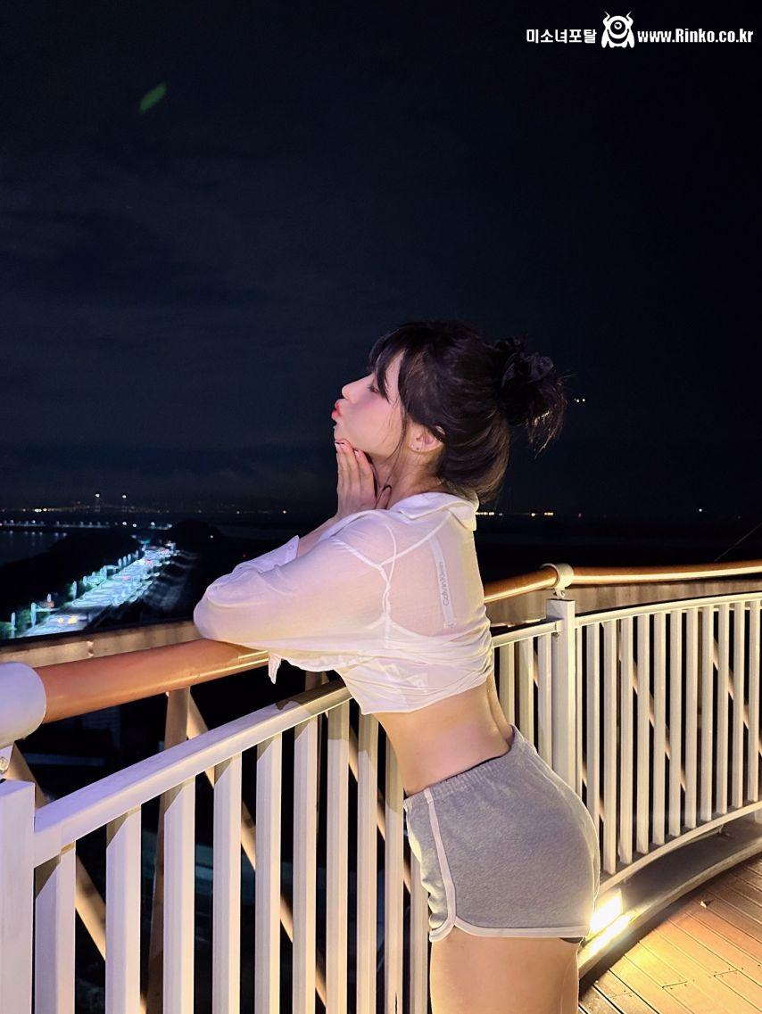 명아츄 돌핀 뒤태