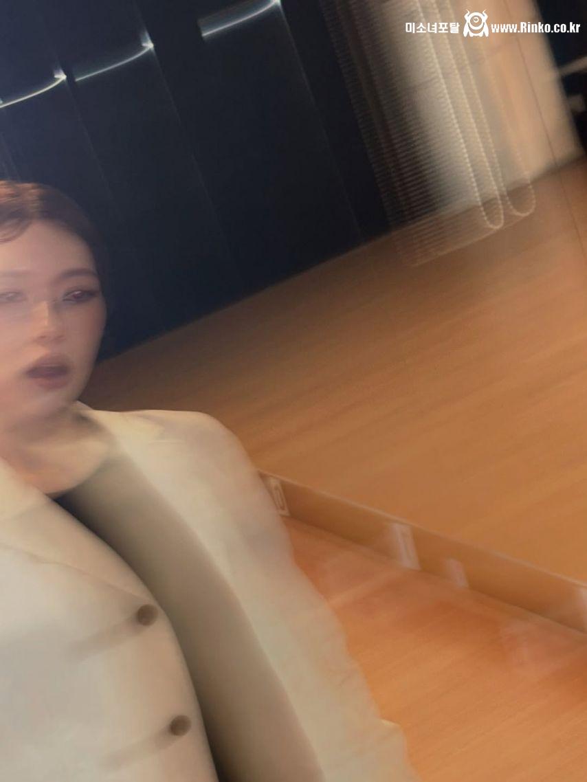 피프티피프티 문샤넬