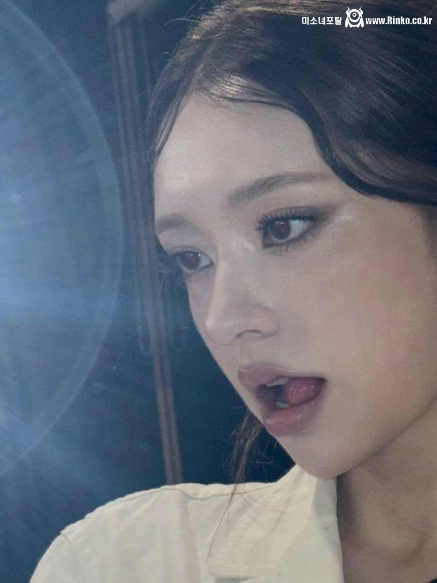 피프티피프티 문샤넬