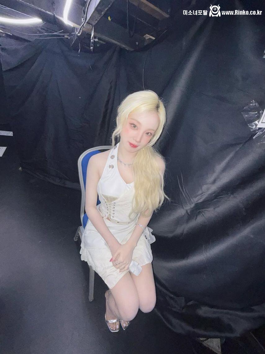 아이들 우기 SNS