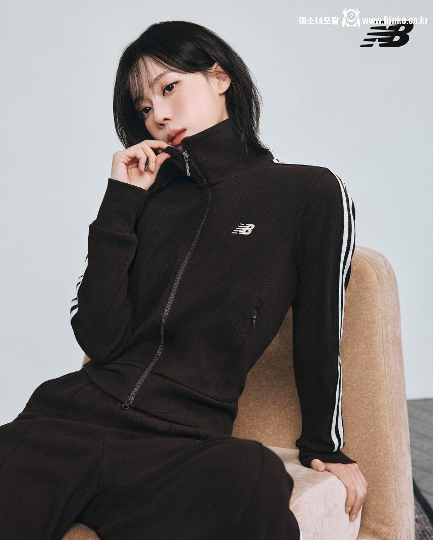 오늘자 공개된 뉴발란스 에스파 윈터 화보.JPG