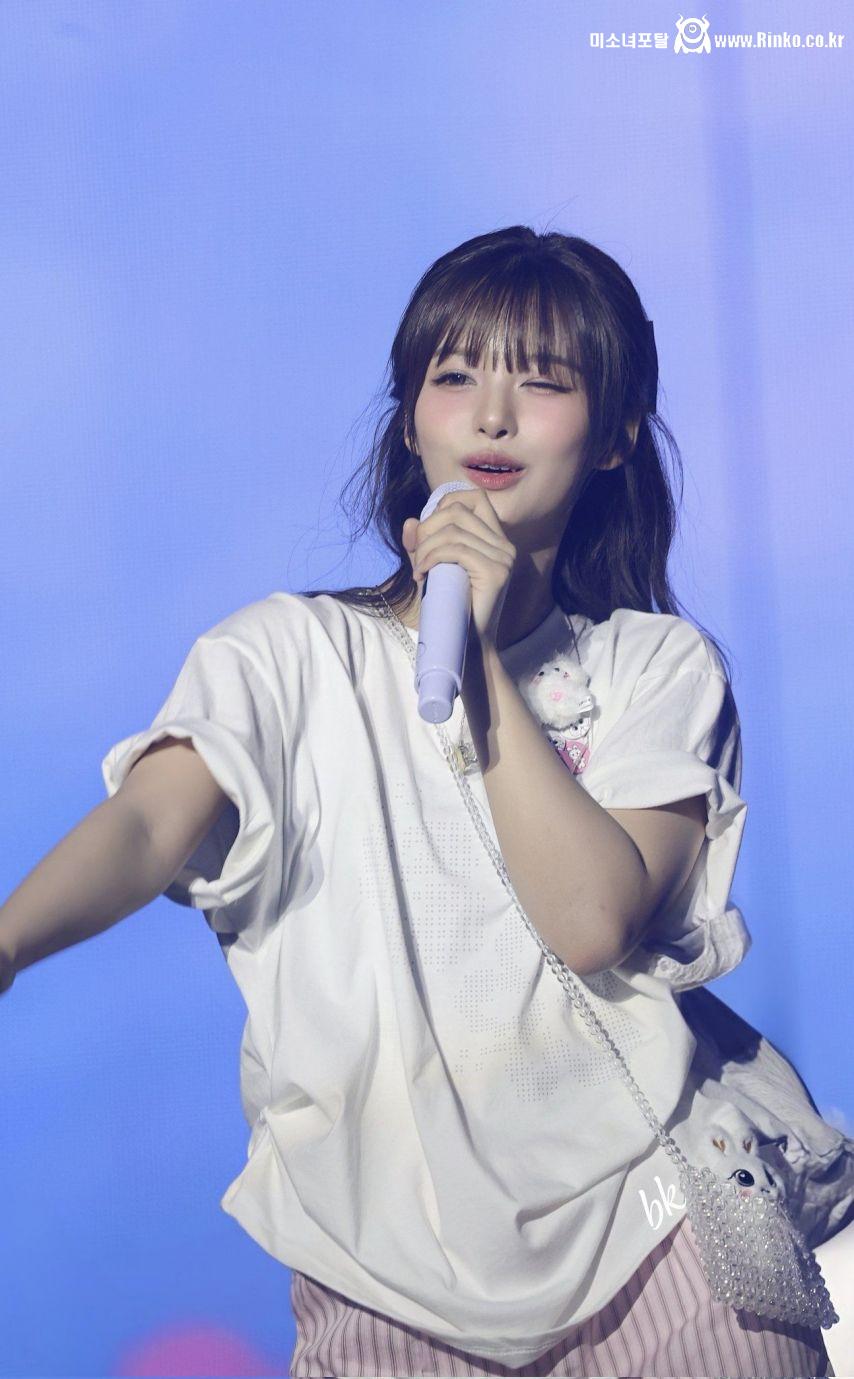 엔믹스 설윤 청순한 미모.jpg