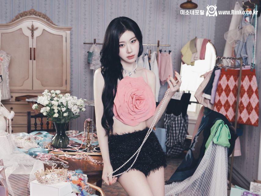 ITZY JAPAN 2nd Album Collector