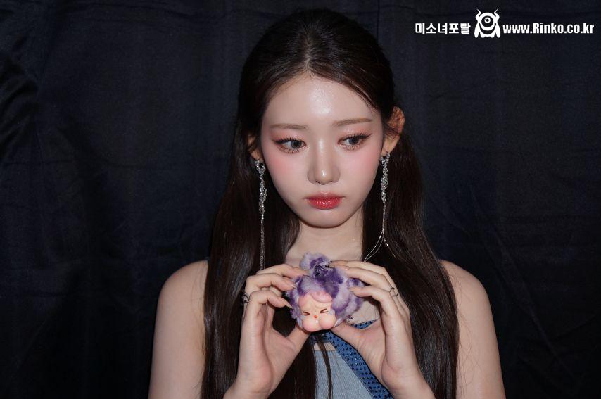 베이비몬스터 로라