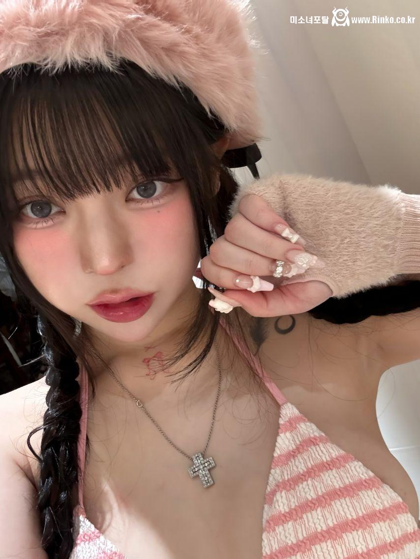 유디 비키니 셀카샷