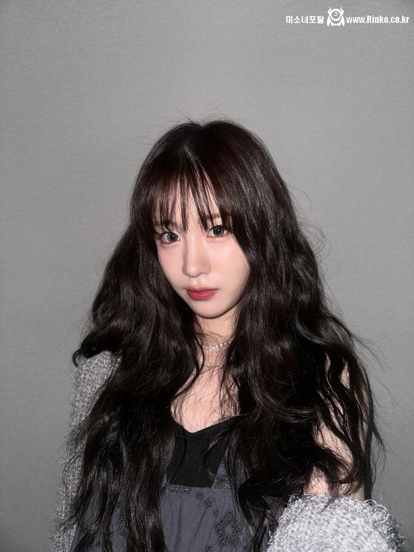 우아 나나, 우연