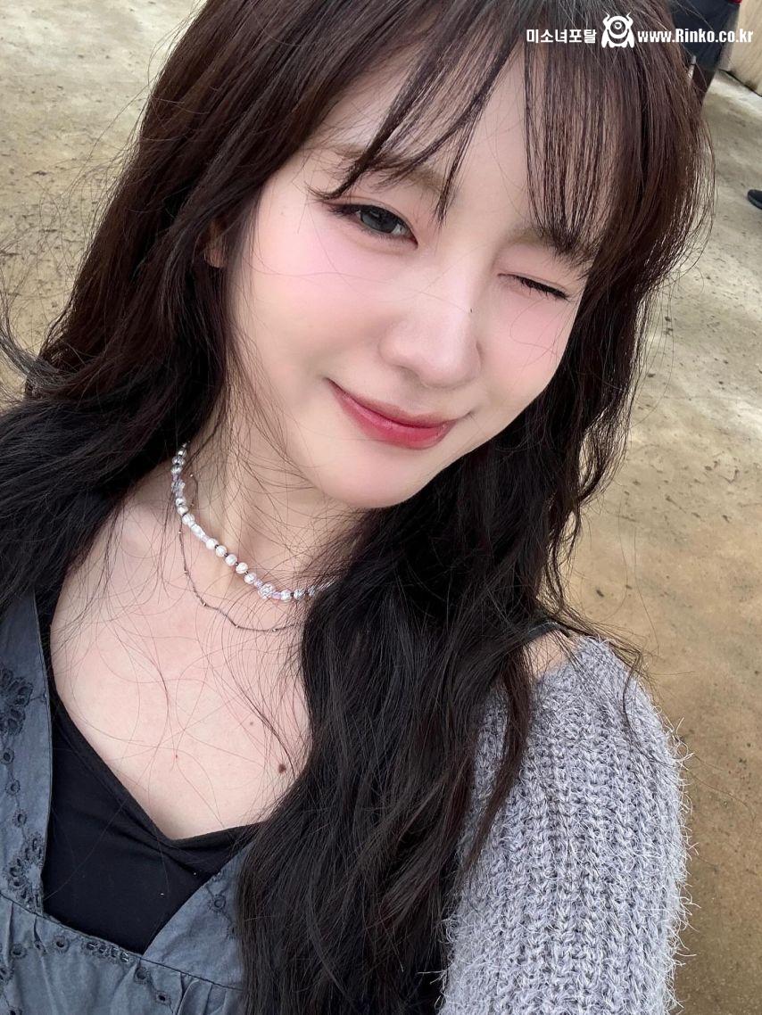 우아 나나, 우연