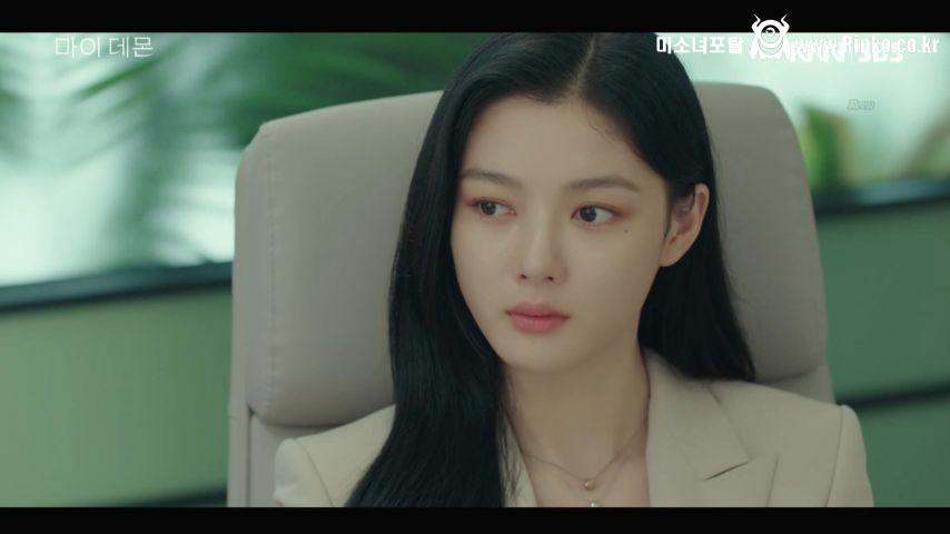 김유정, 드라마 표정연기