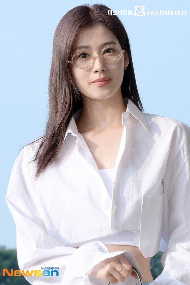 트와이스 사나.jpg