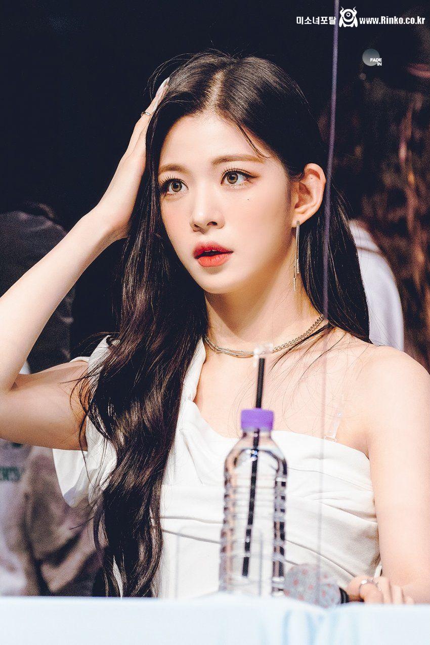 프로미스나인 이채영