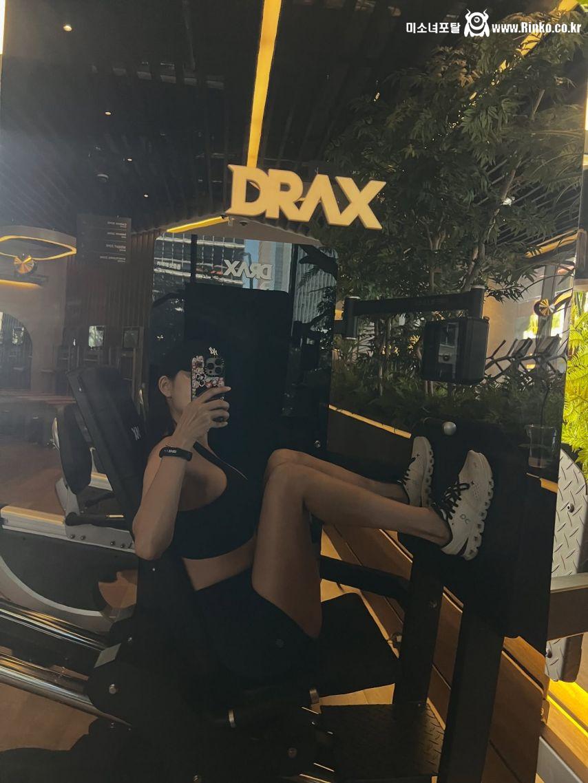 오또맘 숏 레깅스 몸매