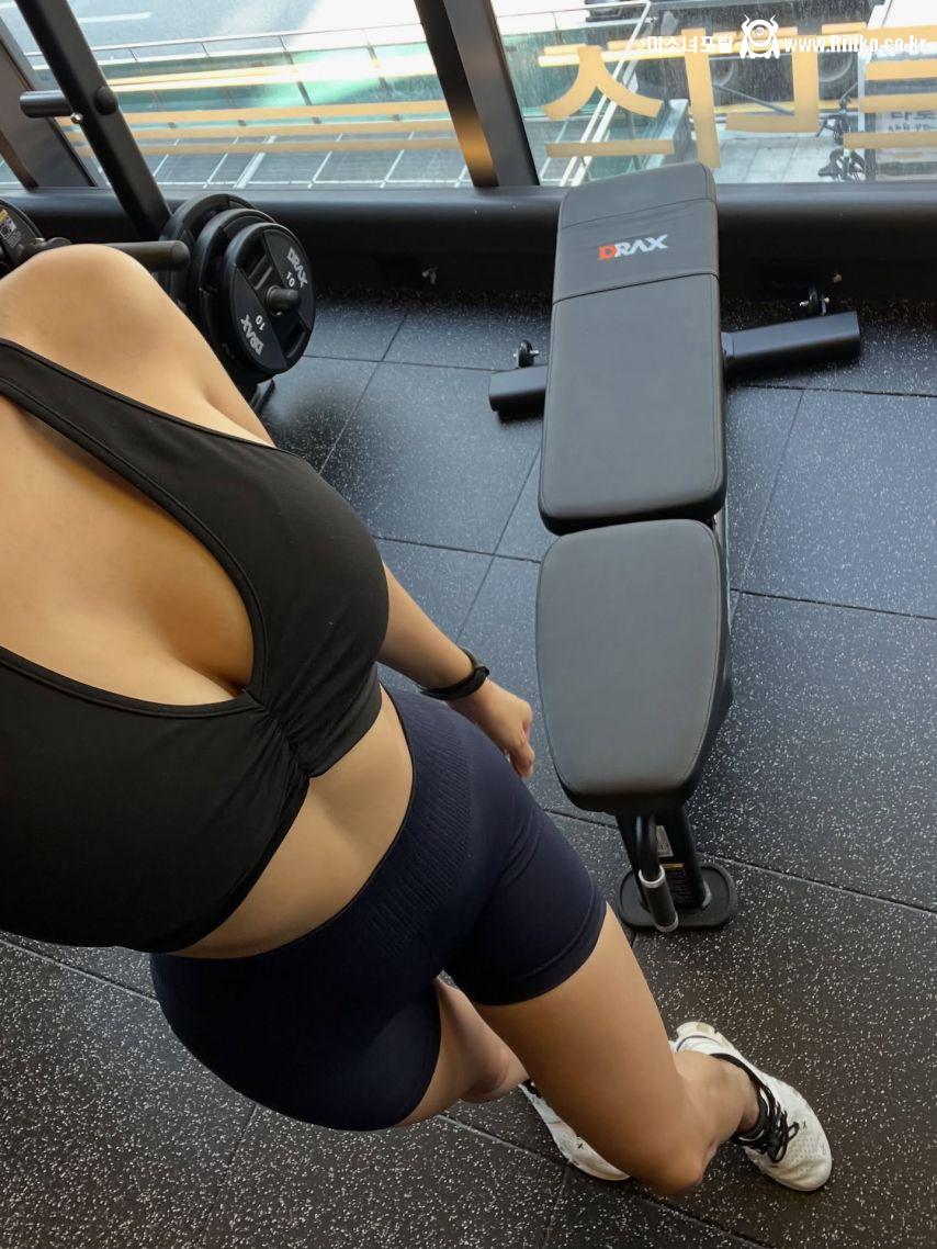 오또맘 숏 레깅스 몸매