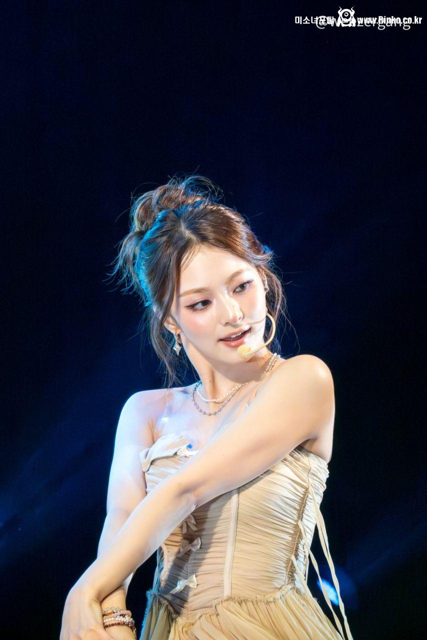 프로미스나인 이나경