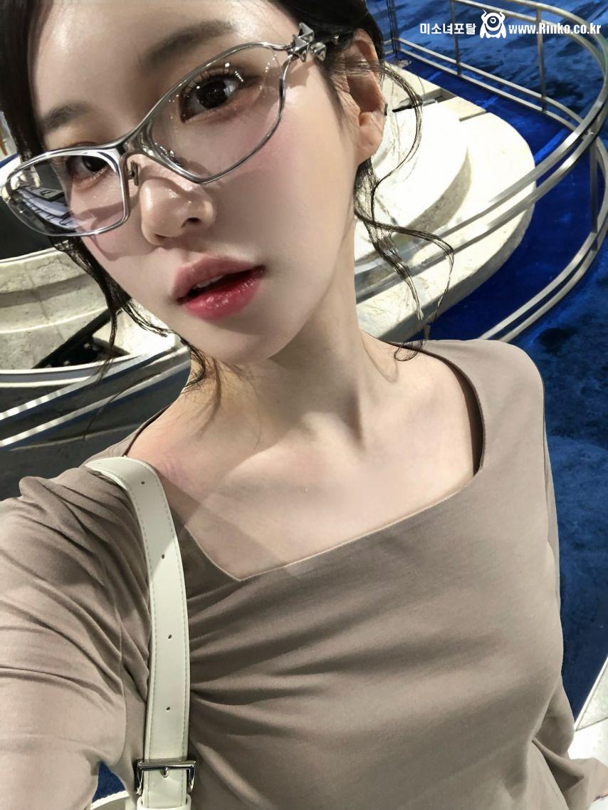 김지은(zeunique_)