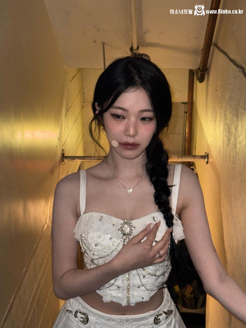 프로미스나인 백지헌