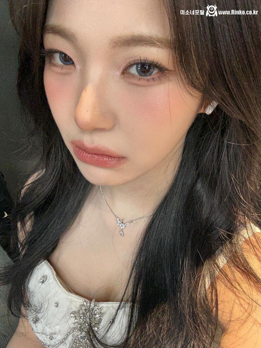 프로미스나인 박지원,백지헌