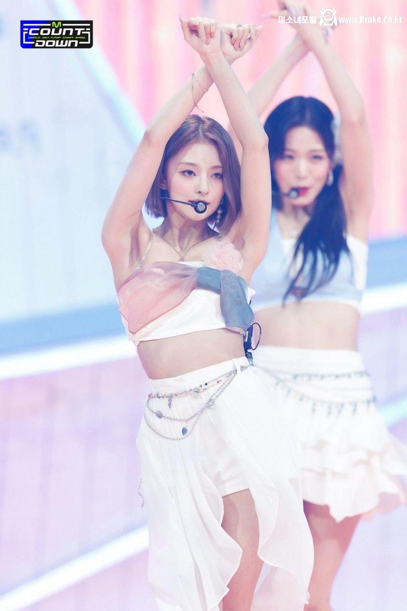 프로미스나인 이나경