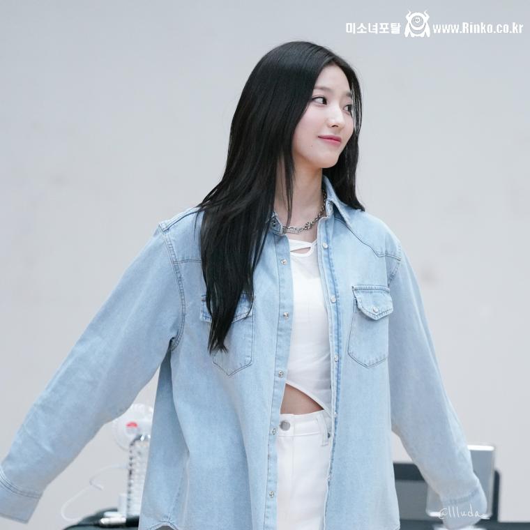 프로미스나인 이새롬