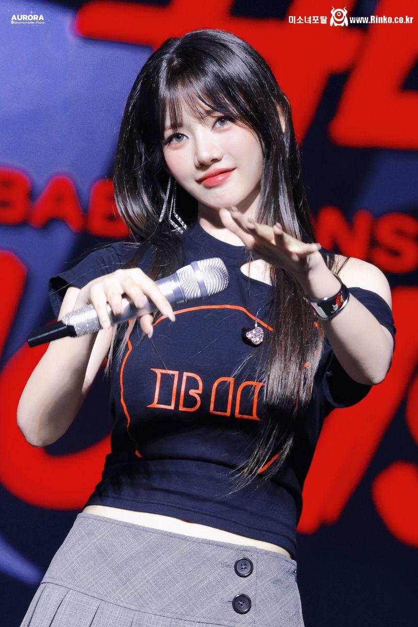 베이비몬스터 로라