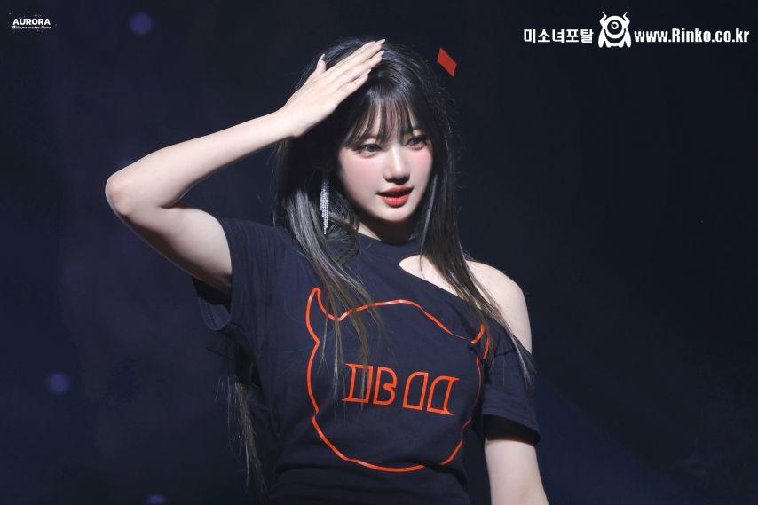 베이비몬스터 로라