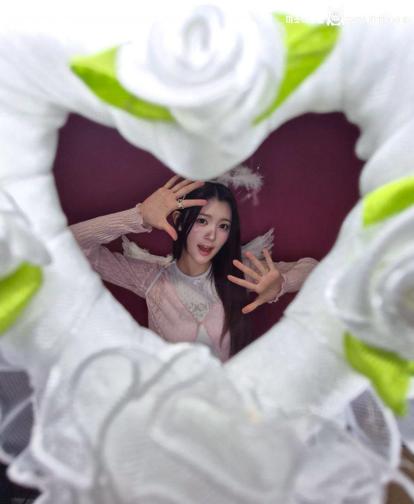 하츠투하츠 에이나