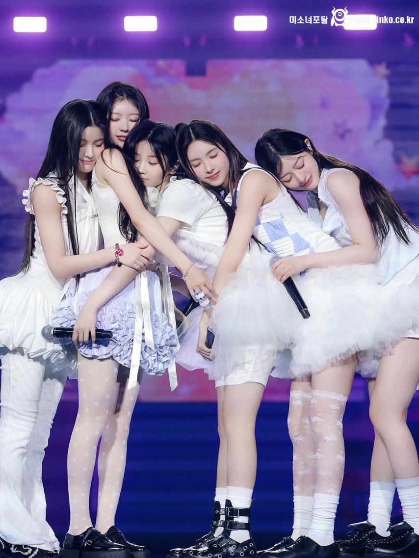 아일릿 (ILLIT) 민주