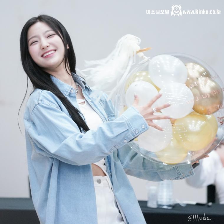 프로미스나인 이새롬