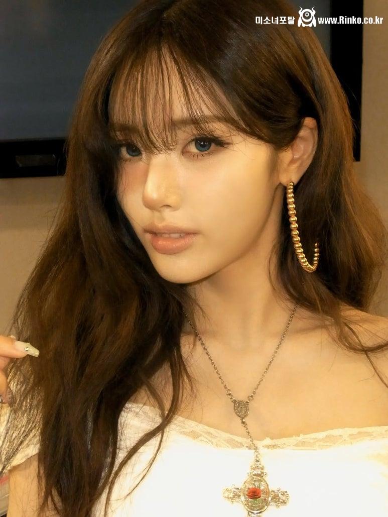 프로미스나인 박지원