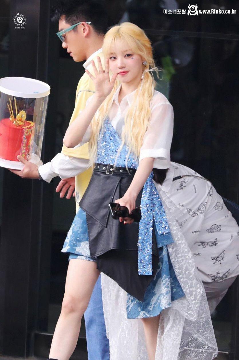 여자아이들 우기