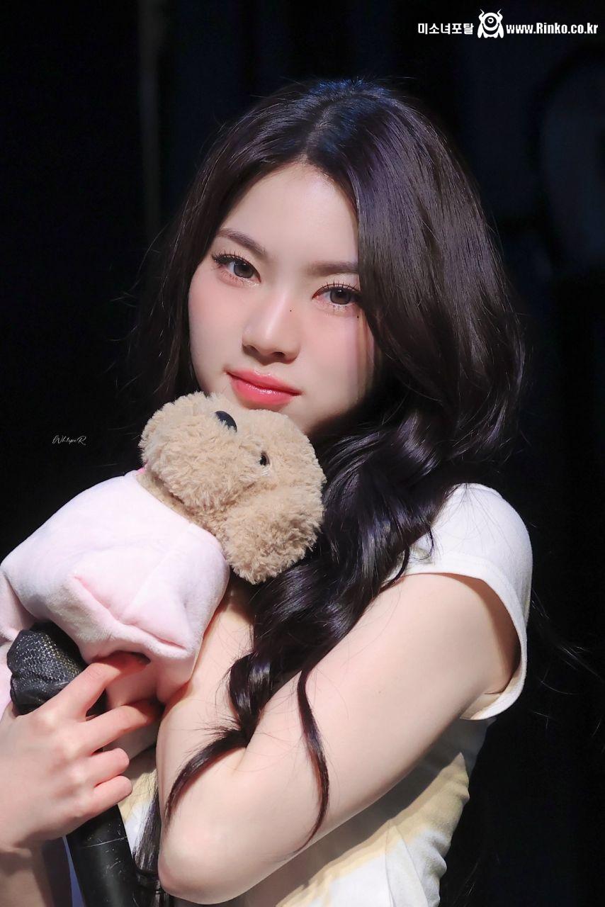 스테이씨 아이사