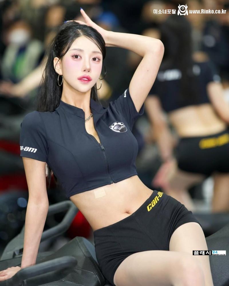 청순한 얼굴에 감춰진 레이싱걸 이시아