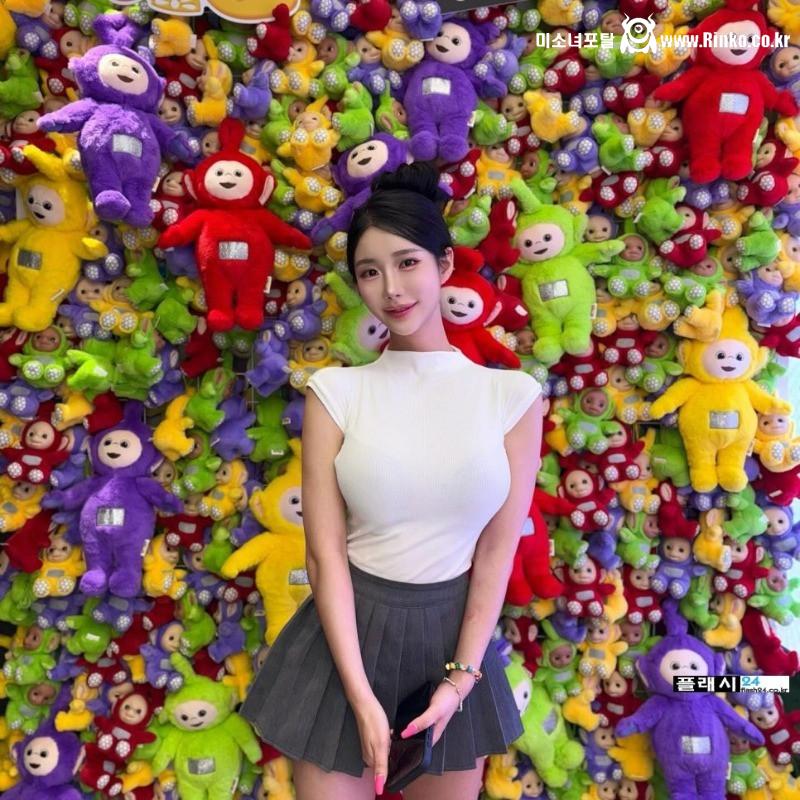 청순한 얼굴에 감춰진 레이싱걸 이시아