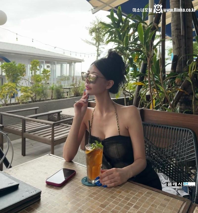 청순한 얼굴에 감춰진 레이싱걸 이시아