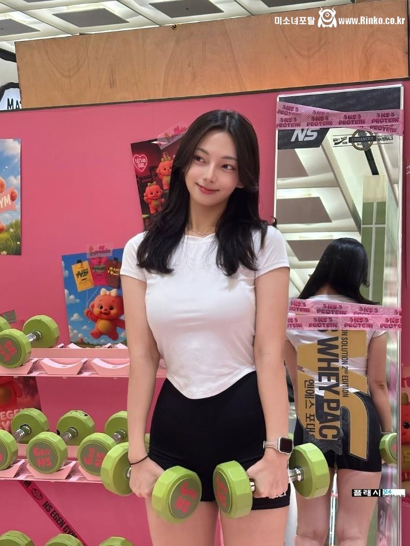 헬스장 출석율99% 쇠질 카리나 다롱