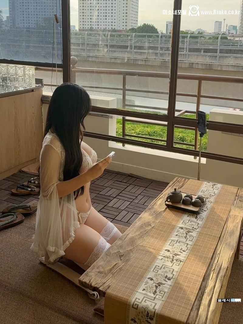 이거 아침부터 남친 잡겠네