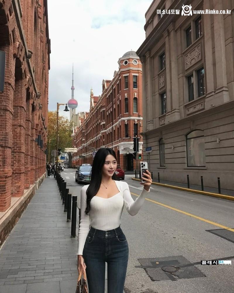 휴가는 이런 처자와 보내야 기분좋지