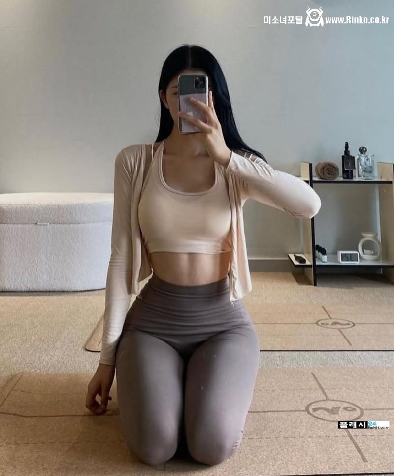 슬렌더 필라테스 강사 변유미