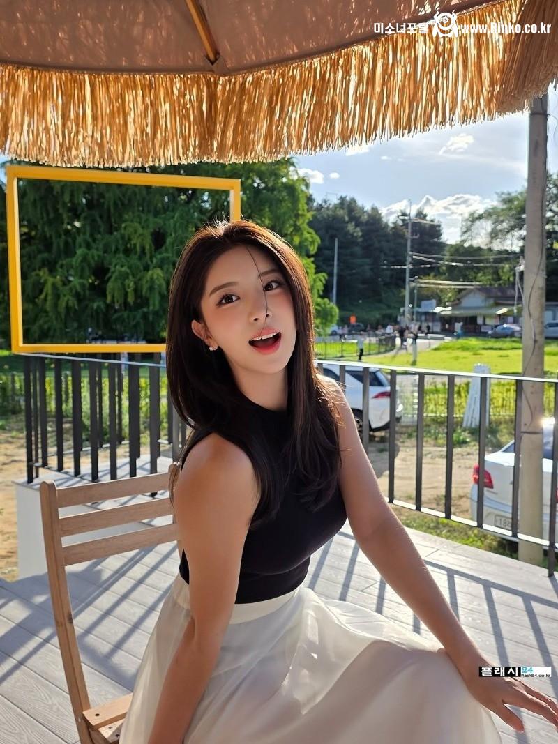 유튜버 이영림 빨간 수영복