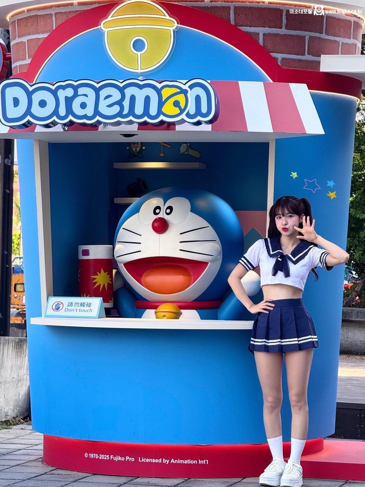 제자와 불륜한 여교사 세일러복 착용한 이다혜 치어리더