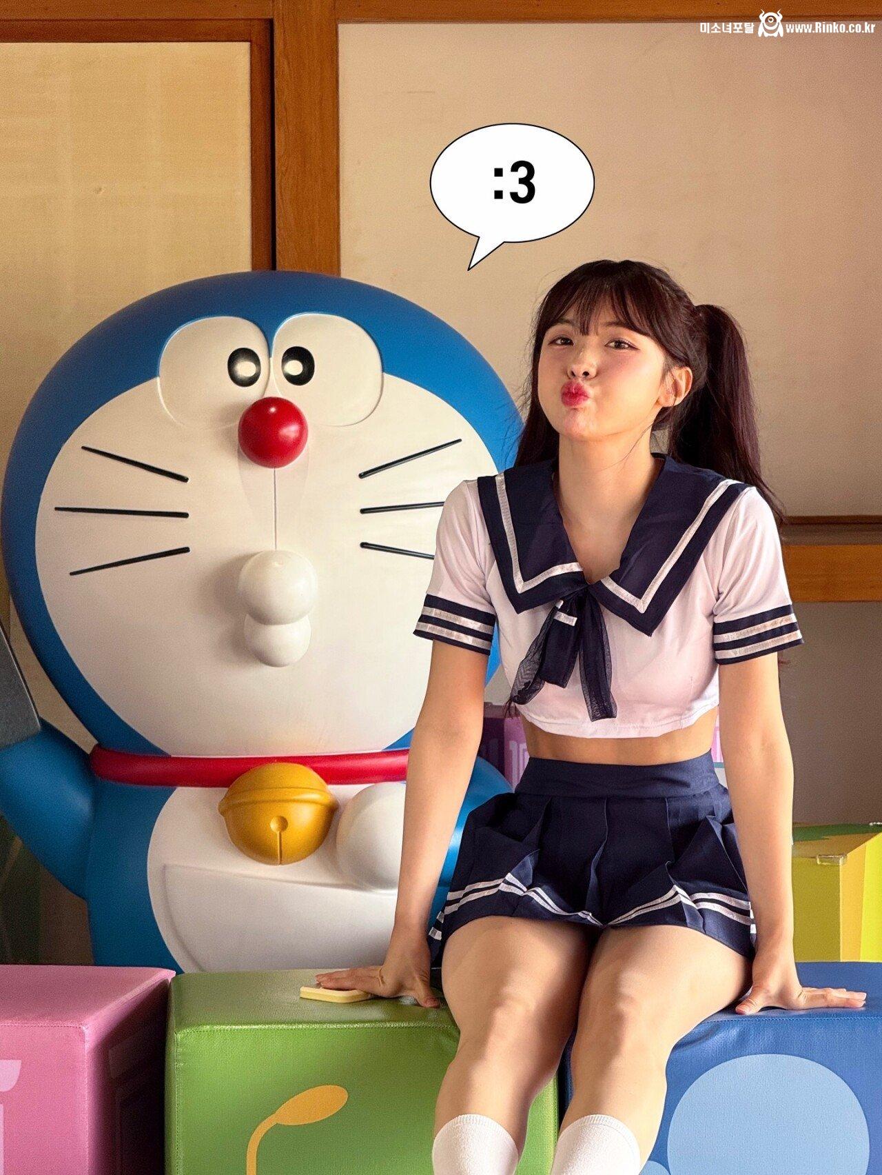 제자와 불륜한 여교사 세일러복 착용한 이다혜 치어리더