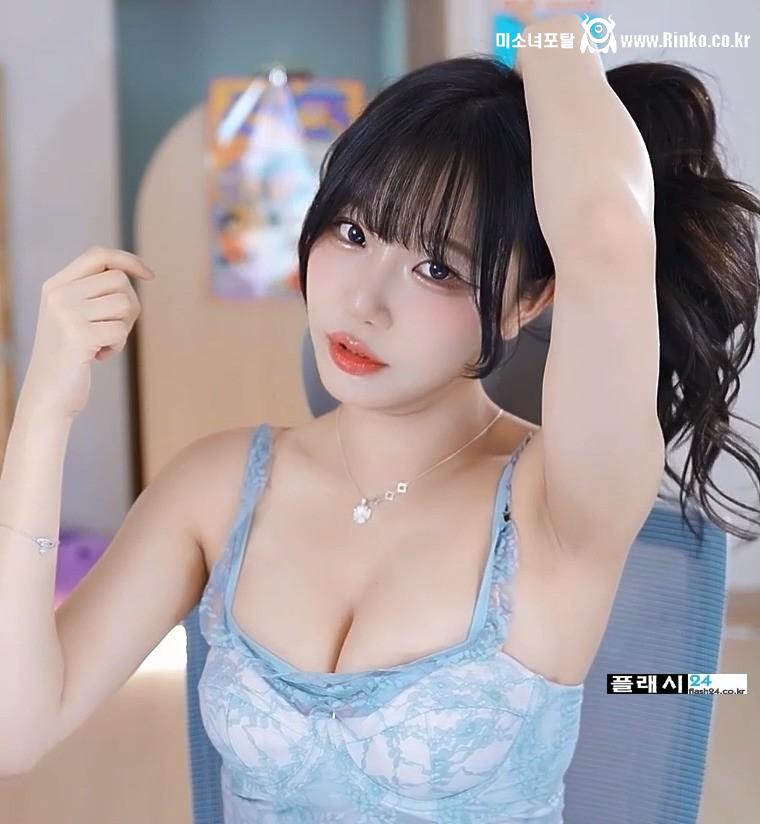 포니테일 머리 해보는 수련수련