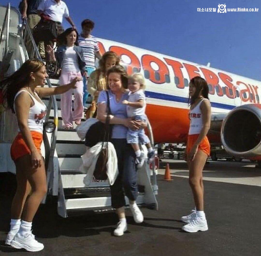 미녀들만 승무원이 될 수 있었던 항공사