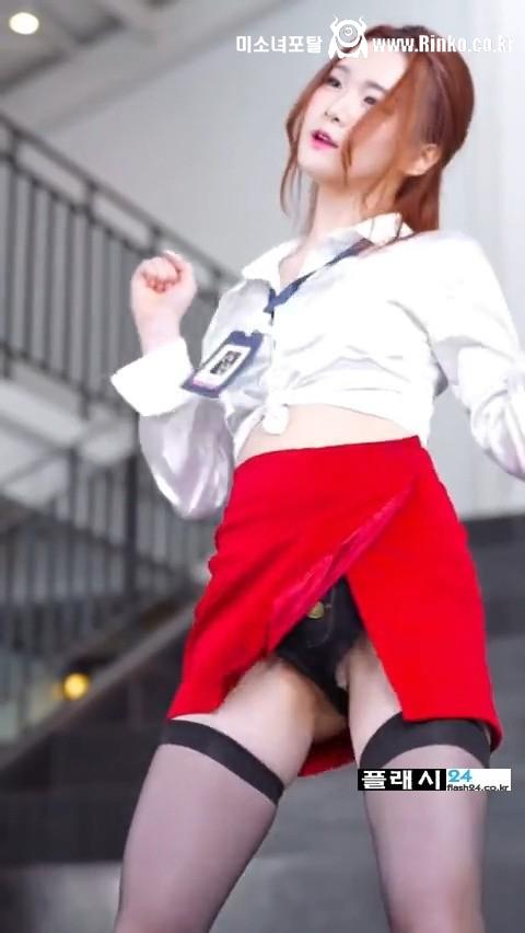 자극적인 걸크러쉬 하윤 오피스룩