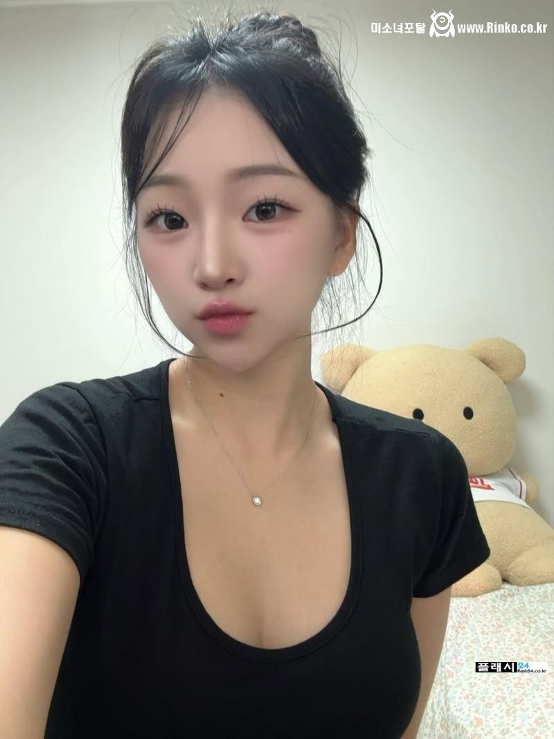 실물 폭발 이연진 치어리더 인스타