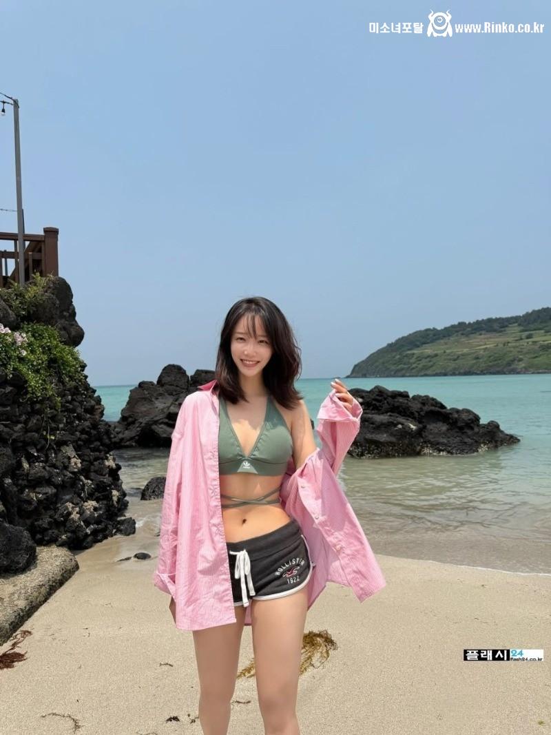 유튜버 초혜가 입어주는 데이트룩