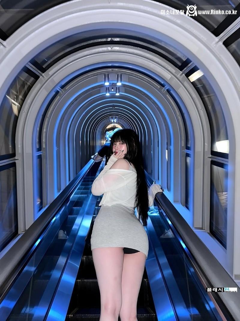 유디 데이트룩에 넘어가겠어