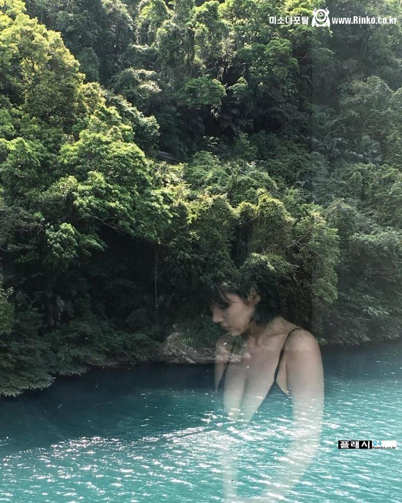 안아랑 프사 모노키니 수영복