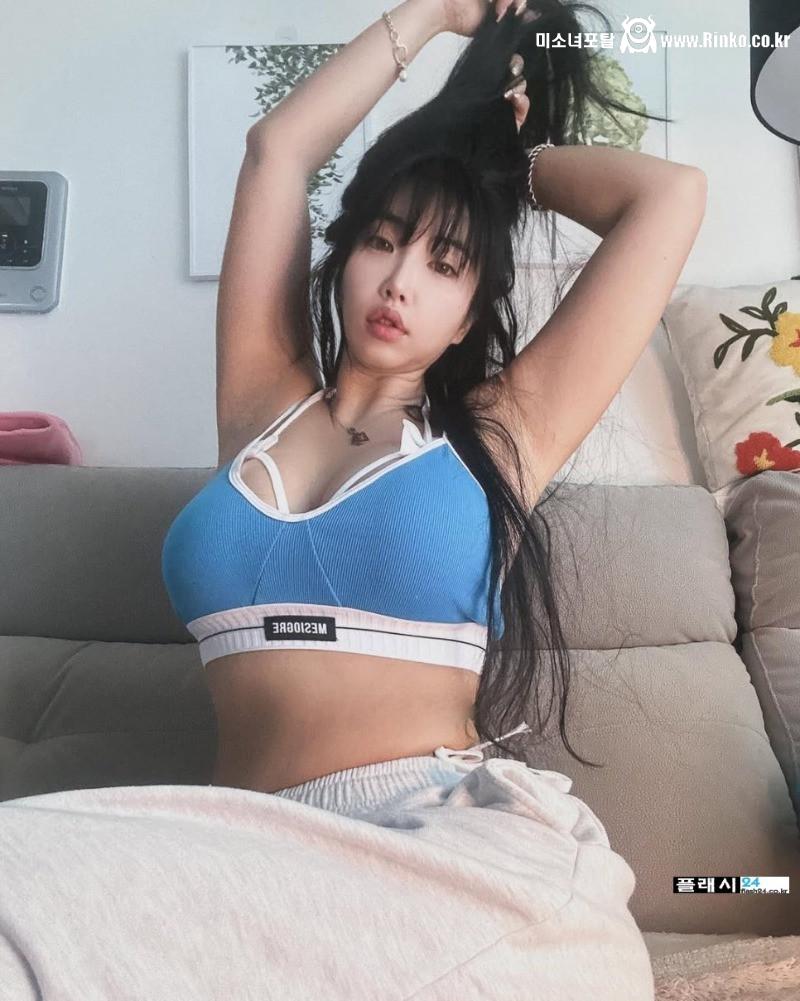 모델 임수아 남자한테 인기 많겠다