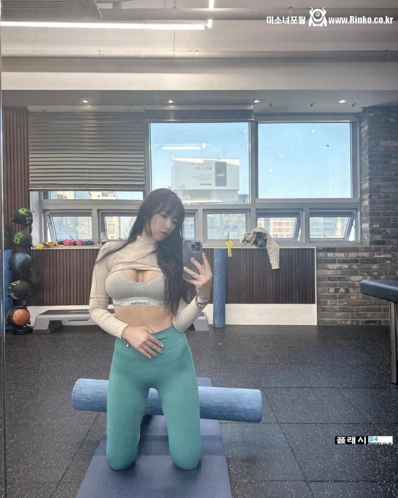 모델 임수아 남자한테 인기 많겠다